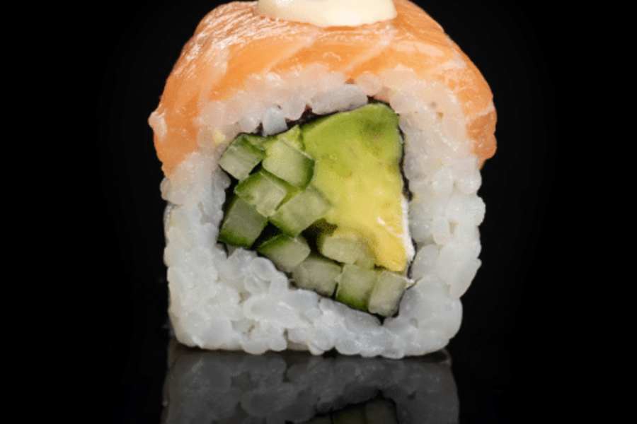 Lachs Roll – Inside Out Classic Rolls bei ZS Premium Sushi Hamburg